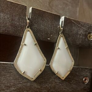 Kendra Scott Elegant Gold and White Earrings